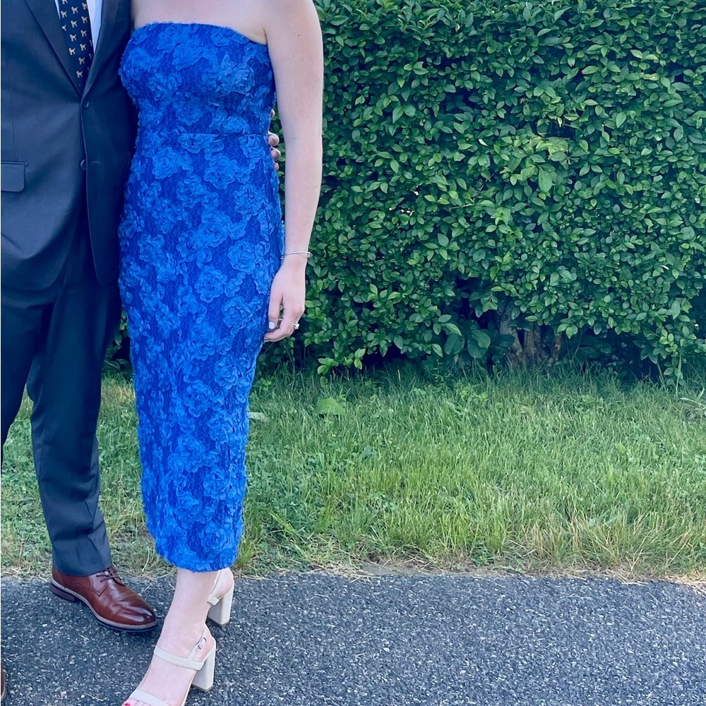 Lulu's Strapless Blue Lace Dress